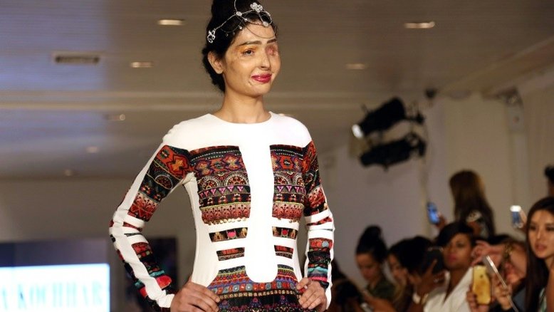Primeiro dia da Semana de Moda de NY é marcado por polêmicas