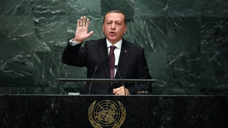 Presidente turco pede na ONU medidas contra suposto mentor do golpe