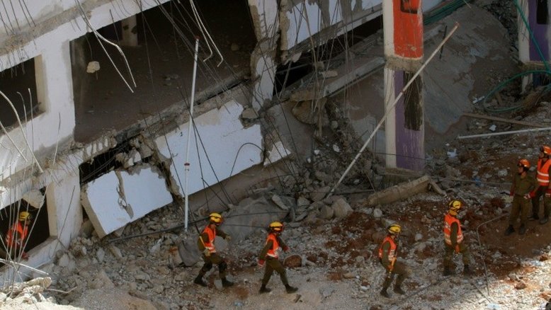 Dois mortos em desabamento de estacionamento em obras em Tel Aviv
