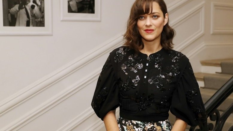 Marion Cotillard desmente boatos após divórcio de Jolie e Pitt