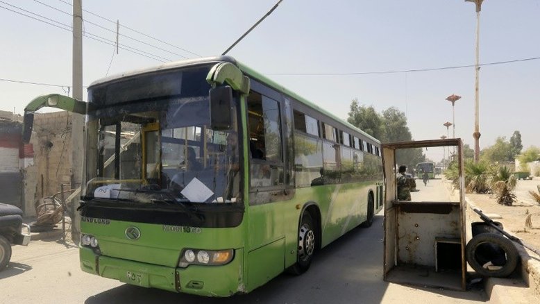 Síria: 300 refugiados de Daraya são retirados de cidade rebelde