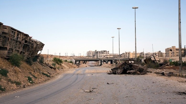 Bombardeios deixam dezenas de mortos na Síria, incluindo 12 trabalhadores humanitários