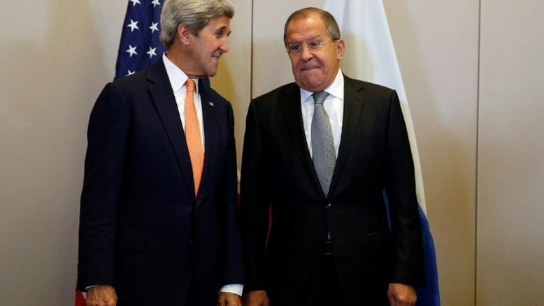 Kerry e Lavrov tentam retomar plano de paz para Síria