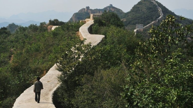 Restauração com cimento na Grande Muralha causa indignação na China