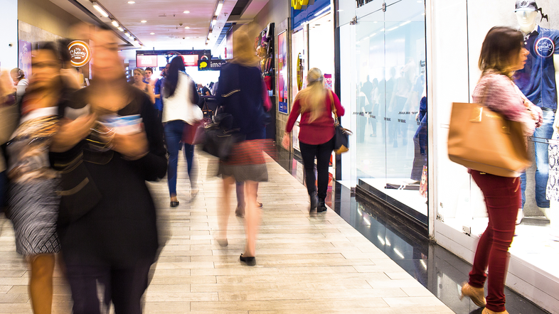 Vendas no comércio varejista crescem 3,6% em janeiro, diz Serasa