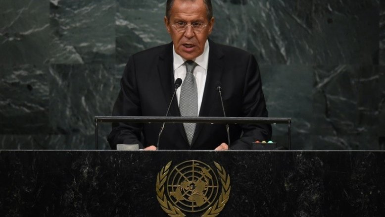 Lavrov pede que salvem acordo sobre Síria, e Kerry menciona 'avanços'