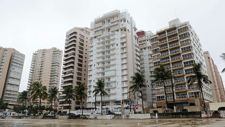 Zelador do triplex do Guarujá pede Lula na cadeia