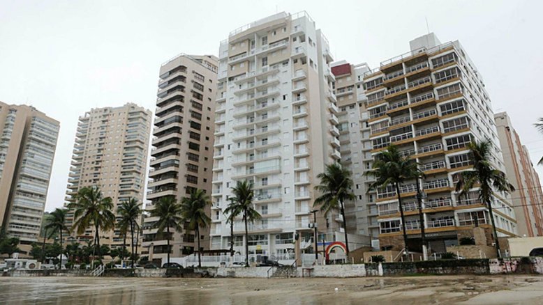 Tríplex atribuído a Lula é avaliado em R$ 2,2 milhões