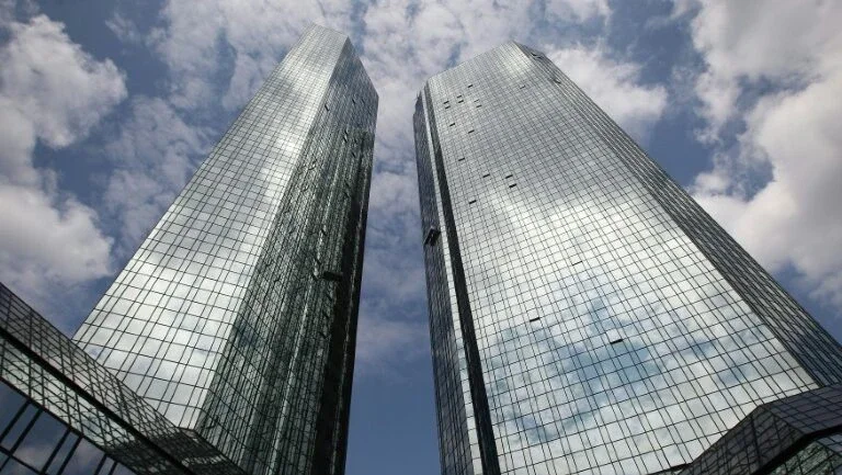 Preocupado com bancos europeus, FMI pede reforma do Deutsche Bank