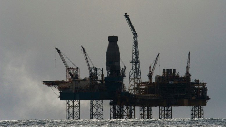 Petróleo fecha em baixa em Nova York, a 50,52 dólares o barril