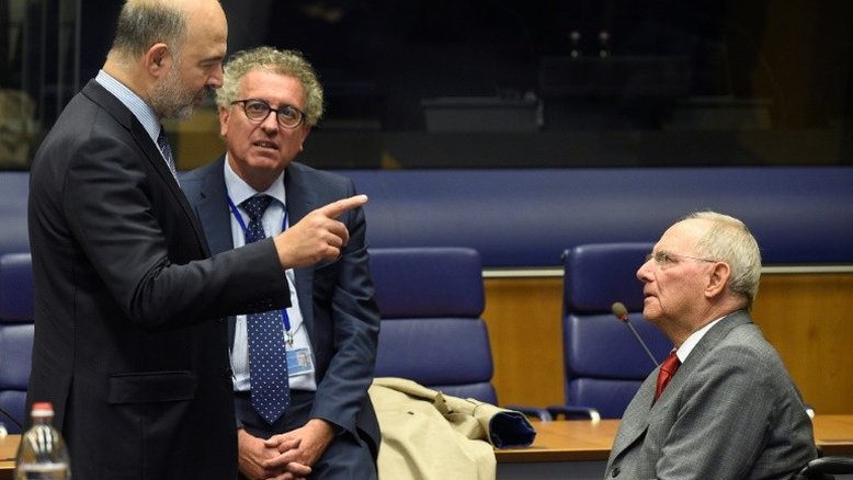 Suspensão de fundos europeus para Espanha e Portugal é 'obrigatória'