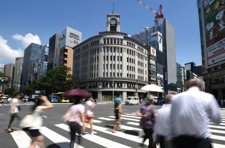 Japão afunda na deflação apesar de medidas do banco central