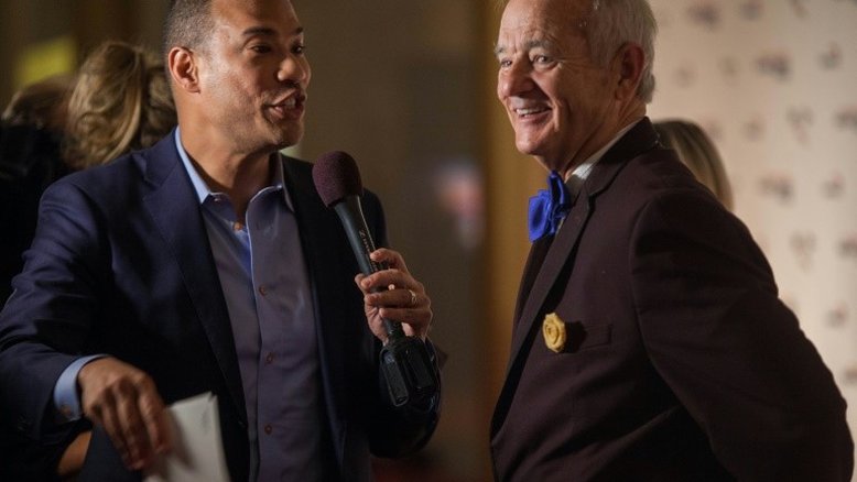 Americano Bill Murray recebe prêmio Mark Twain