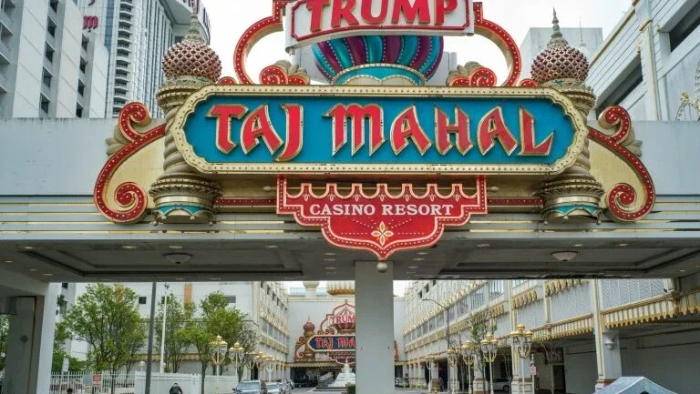 Fecha último cassino de Donald Trump em Atlantic City