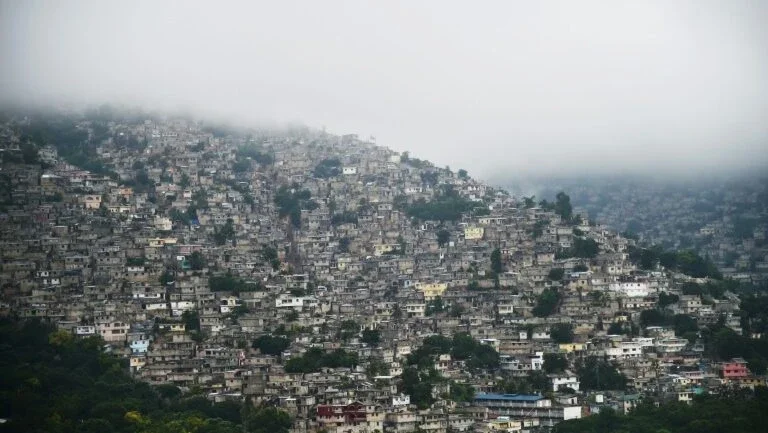 Matthew chega à Cuba após deixar sete mortos no Haiti e na República Dominicana