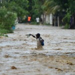 Furacão Matthew provoca êxodo de 2 milhões de pessoas nos Estados Unidos