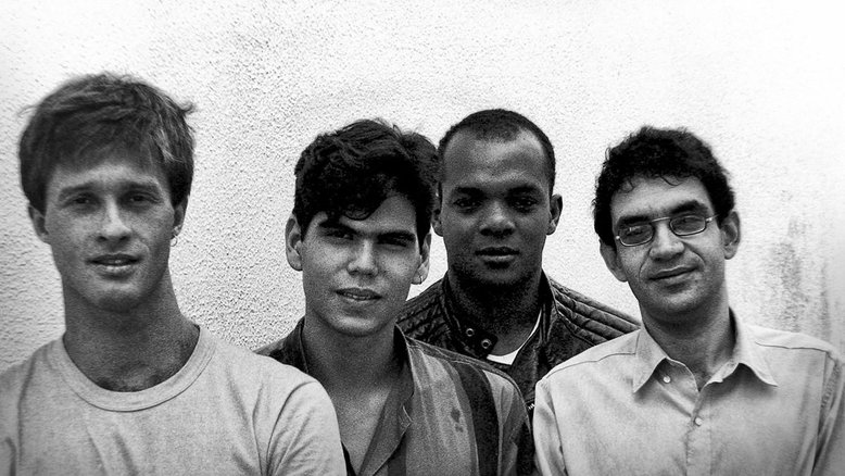 Em livro, produtor do 1º disco da Legião Urbana relembra o caos durante a gravação