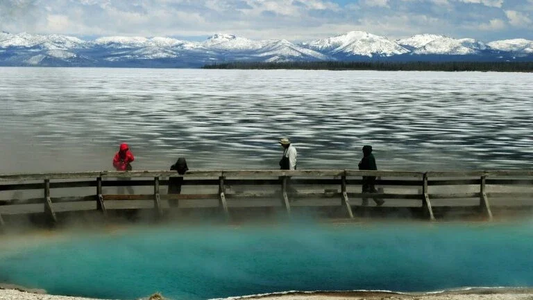 Águas termais do Parque Yellowstone dissolvem corpo de um homem