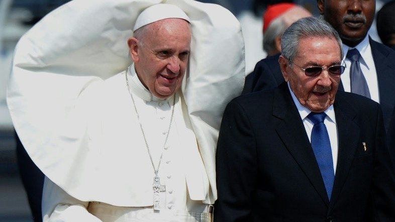 Cuba indulta 787 presos a pedido do papa