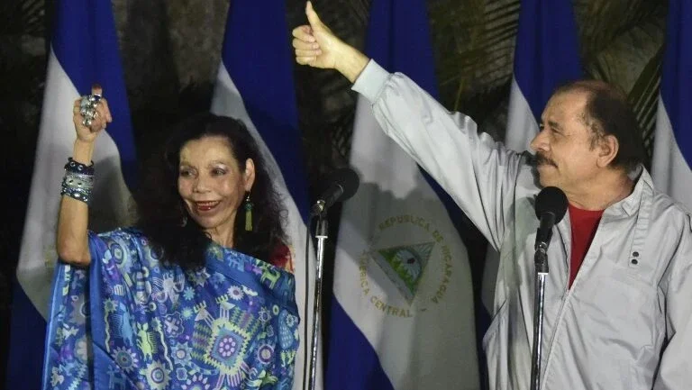 Ortega conquista 3º mandato na Nicarágua; oposição não reconhece resultado