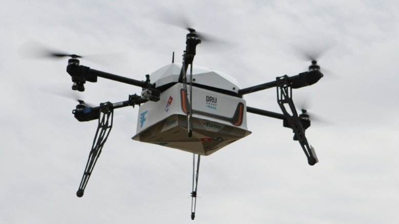Domino's faz primeira entrega de pizza do mundo usando um drone