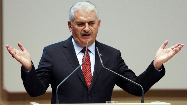 Comissão turca rejeita projeto de lei polêmico sobre agressão sexual