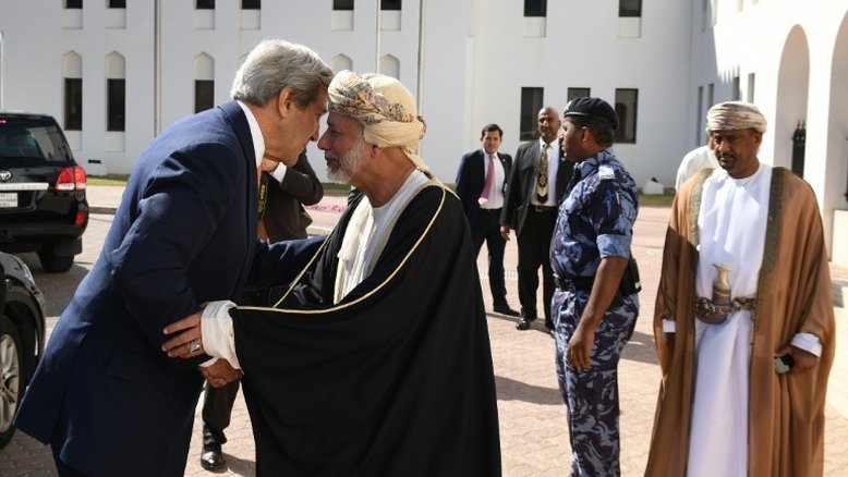 Kerry visita Omã para reuniões sobre conflito no Iêmen