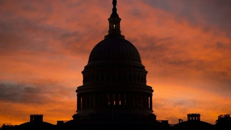 Congressistas pedem a Obama indulto a jovens imigrantes antes de governo Trump