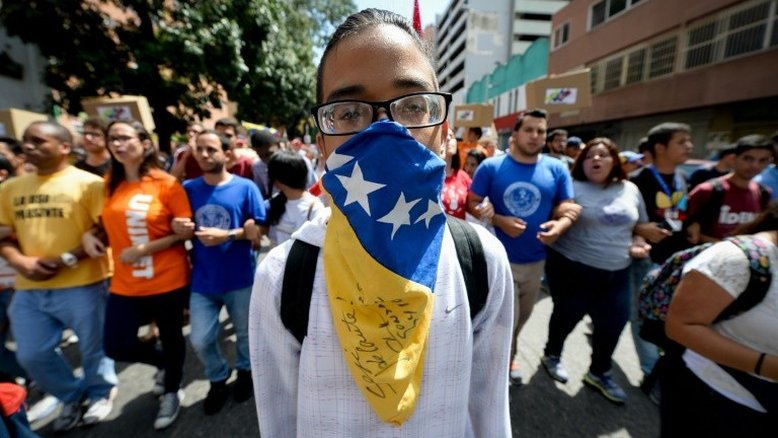 Justiça venezuelana proíbe julgamento parlamentar de Maduro