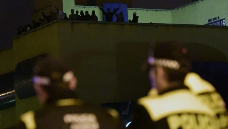 Nova tentativa de fuga de imigrantes em centro de detenção na Espanha