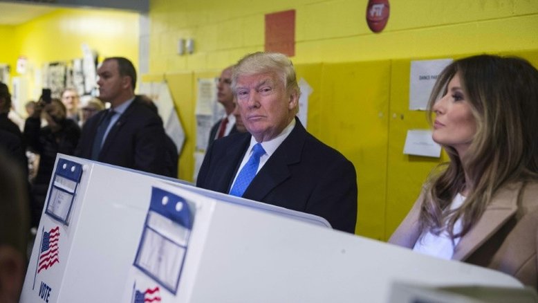 Trump vota em eleição histórica nos EUA 