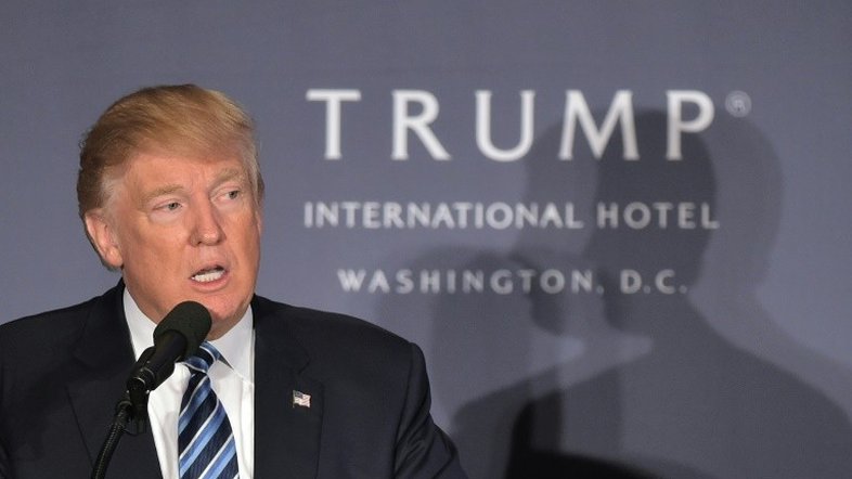 Hotel de Trump em Washington ameaçado por sua chegada à Casa Branca