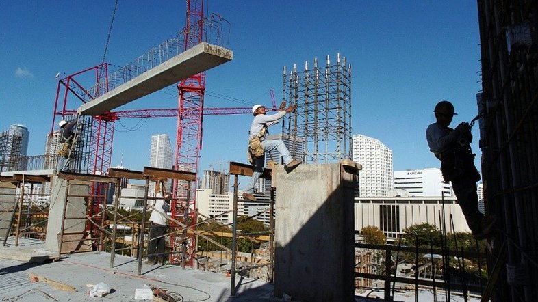 PIB dos EUA cresce mais do que o previsto no trimestre