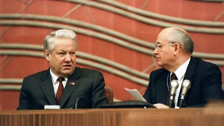 As três grandes etapas da queda da União Soviética