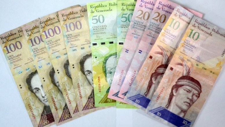 Venezuela sofre com falta de dinheiro após desastre com nota de 100
