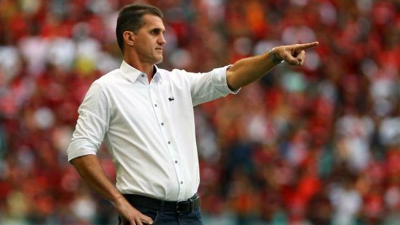Irritado, Mancini aponta mudanças no Corinthians: 'Não vou assistir passivamente'