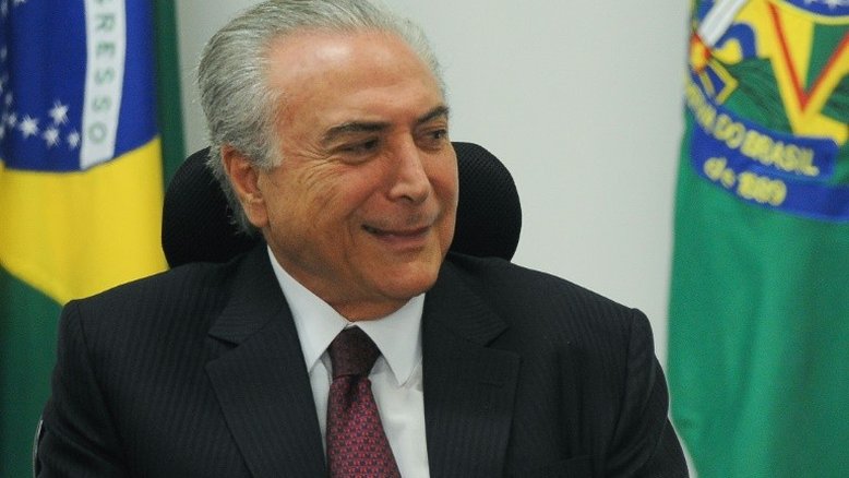Brasil estuda negociar com EUA uso de base de lançamento de satélites