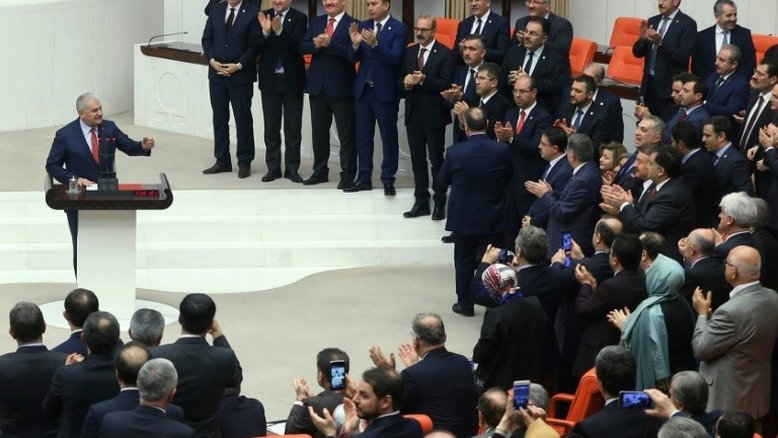 Presidente turco mais próximo de um poder amplamente reforçado