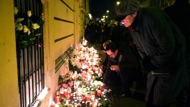 Hungria homenageia vítimas de acidente rodoviário na Itália