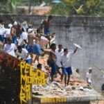 No RN, Alcaçuz vive 6º dia de motim; policiais disparam contra o presídio