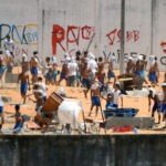 No RN, Alcaçuz vive 6º dia de motim; policiais disparam contra o presídio