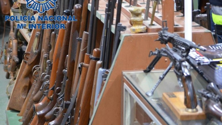 Espanha: 8.000 armas destinadas ao mercado negro são confiscadas