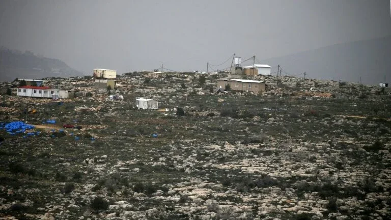 Lei israelense para colonos é contestada na Suprema Corte