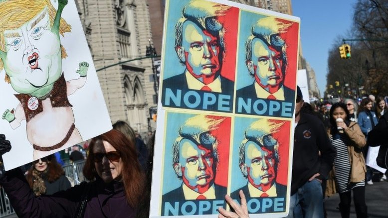 'Não é meu presidente', repetem milhares em protesto contra Trump em NY
