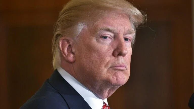 Trump promete reduzir 