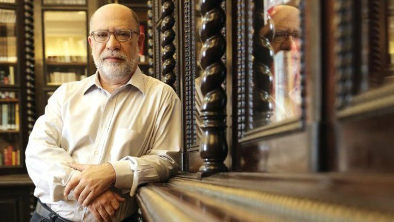 “A mensagem das religiões é a mesma da ciência: profunda humildade“