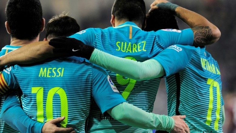 Jogadores de futebol são mais propensos a sofrer danos cerebrais (estudo)