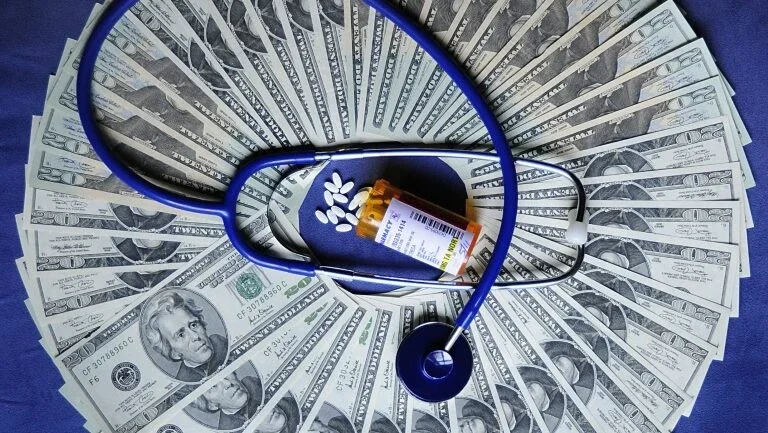 "Síndrome", "cura" e "contágio": quando a economia recorre à medicina