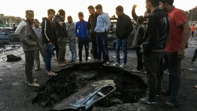Ao menos 52 mortos em atentado do EI em Bagdá