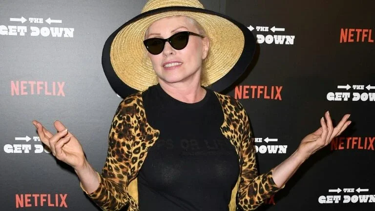 Blondie retorna com novo álbum com convidados de luxo